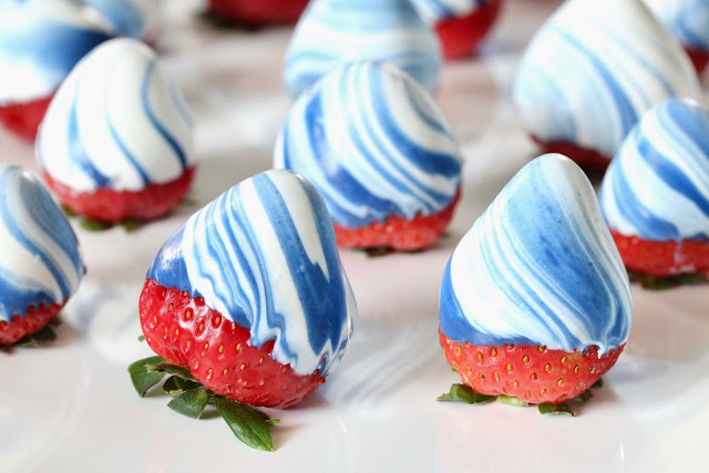 4th of July Candy Swirled Strawberries