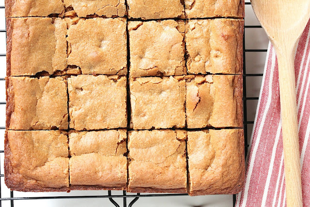 Caramel Apple Butter Blondies