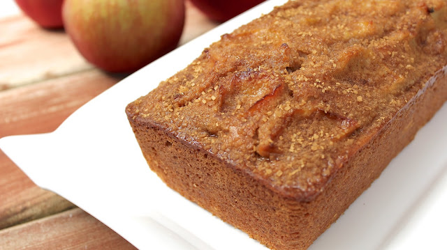 Caramelized Apple Bread with Cinnamon Sugar