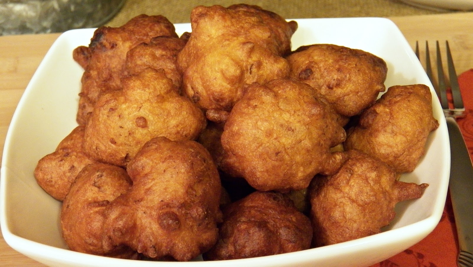 SMOKED BACON CHEDDAR HUSH PUPPIES