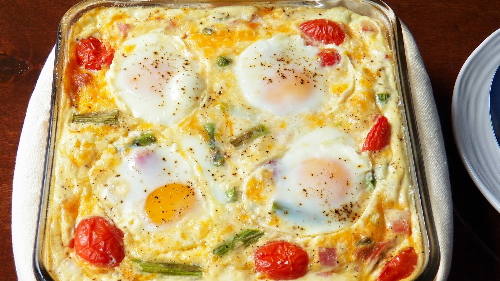 Egg Ham and Asparagus Breakfast Bake