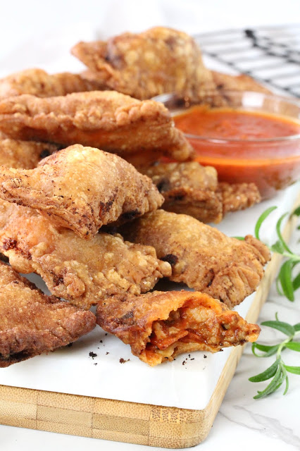 Fried Flatbread Pizza Rolls