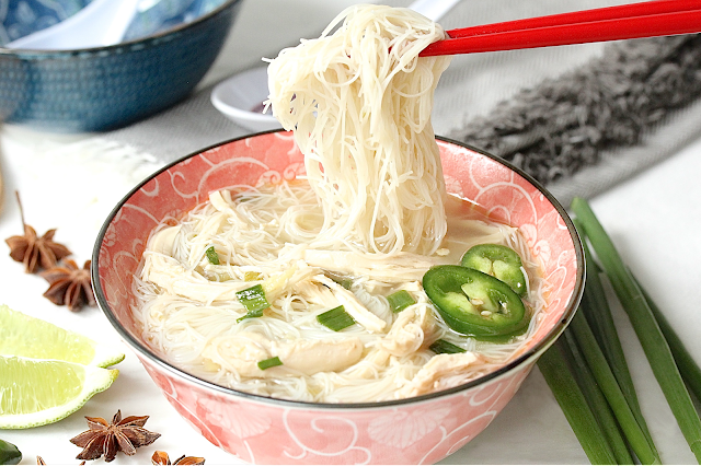 Slow Cooker Chicken Rice Vermicelli Soup