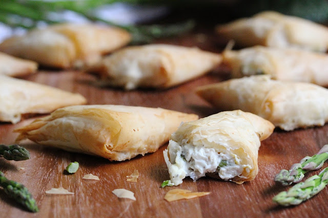 Lemony Chicken Asparagus Phyllo Puffs