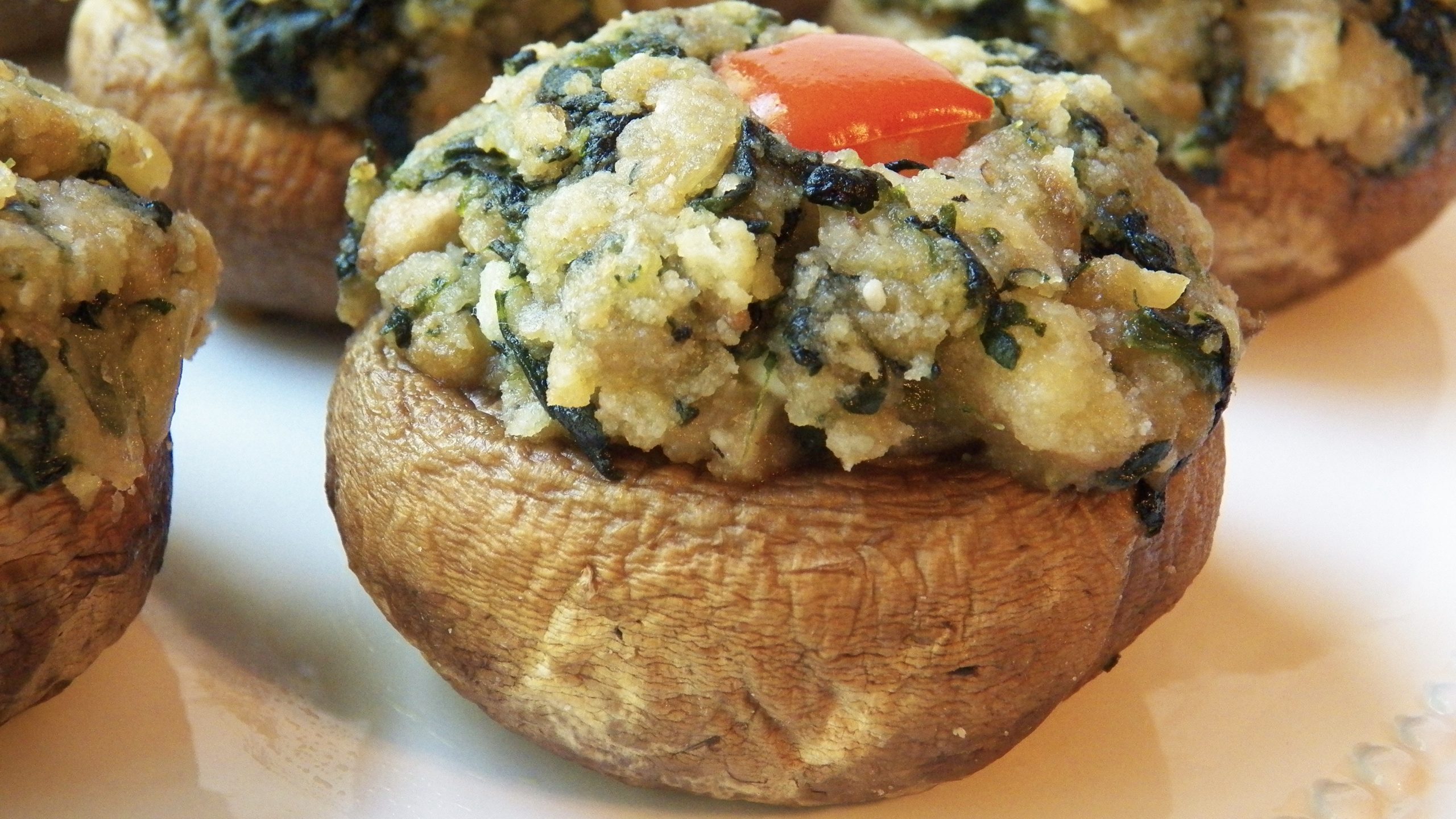 Spinach & Ritz Cracker Stuffed Mushrooms