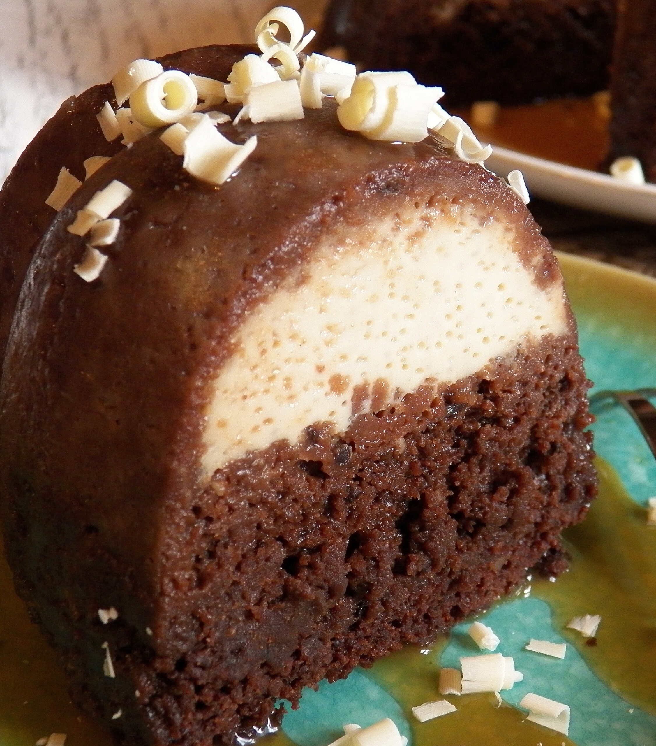 Chocoflan Tunnel Cake