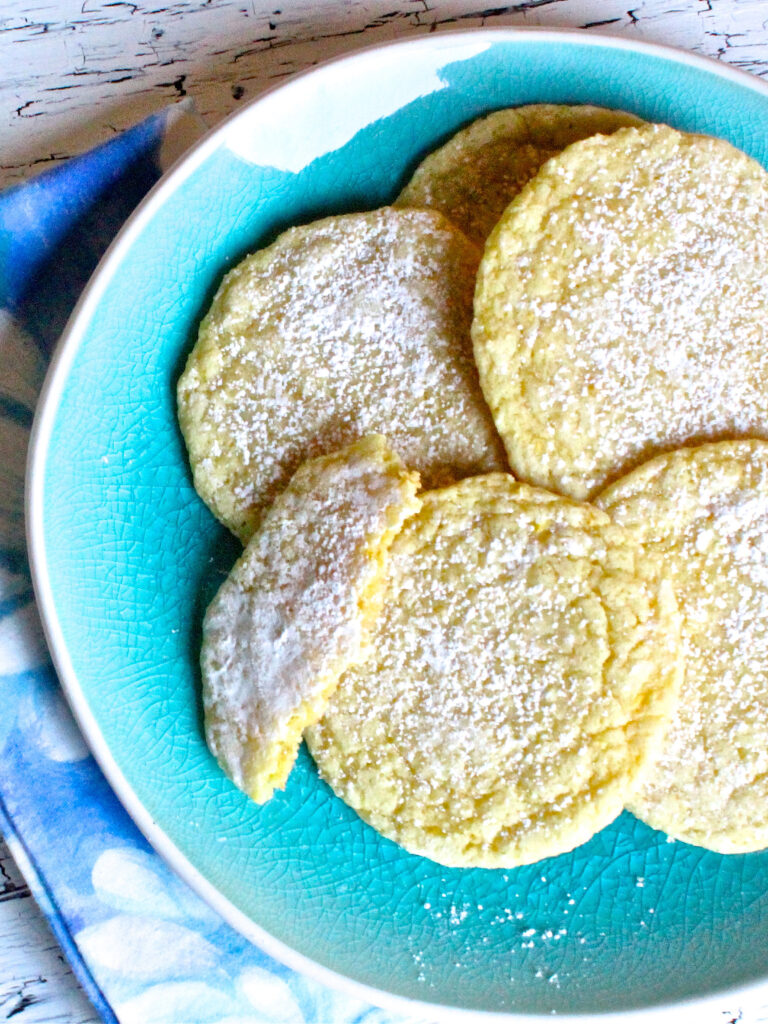 Thin and Chewy Lemon Cookies