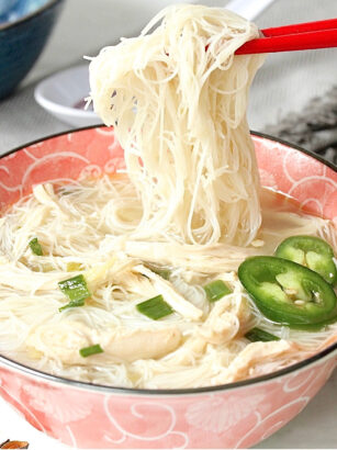 Slow Cooker Chicken Rice Vermicelli Soup