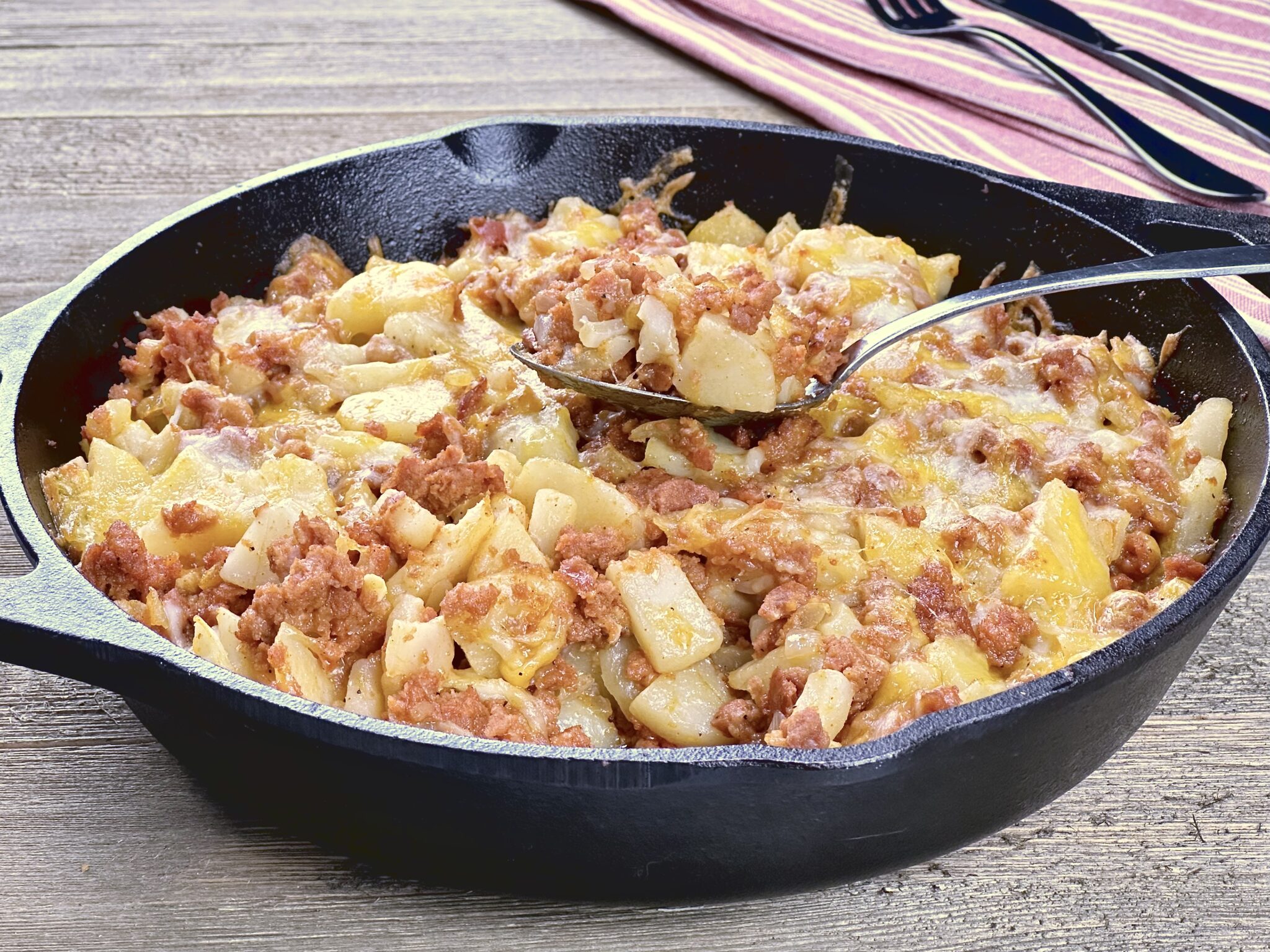 Cheesy Linguica and Potato Bake