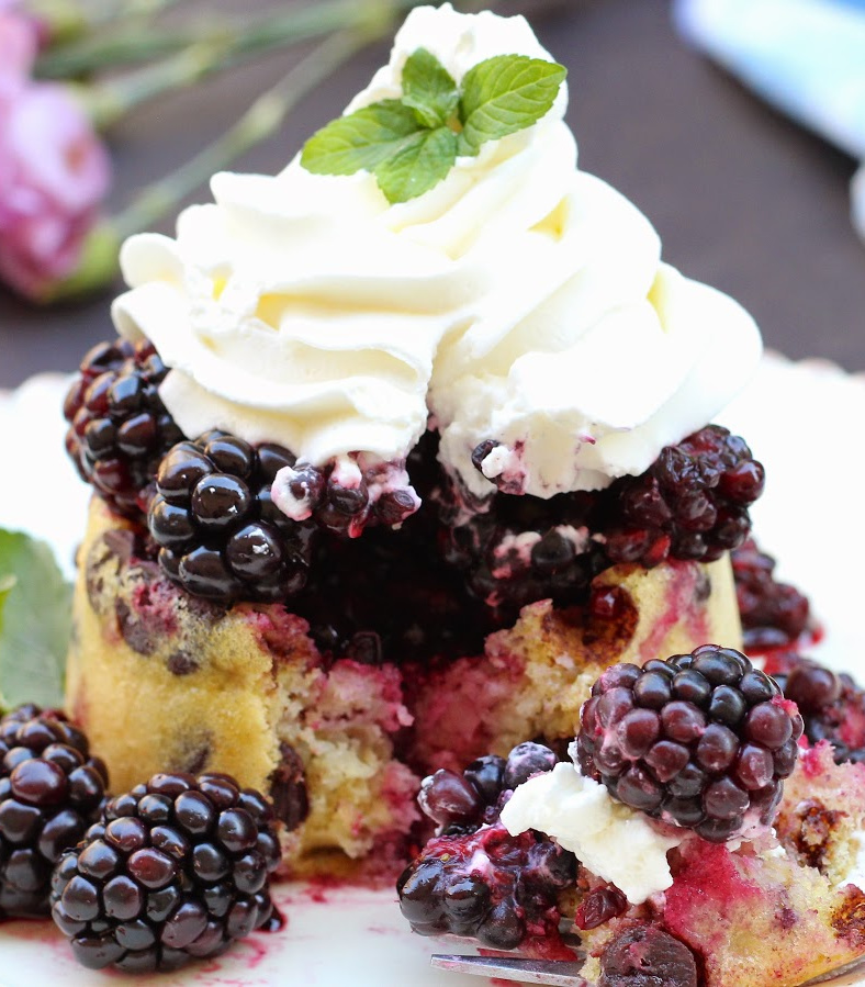 Blackberry Topped Banana-Chocolate Dessert Shell
