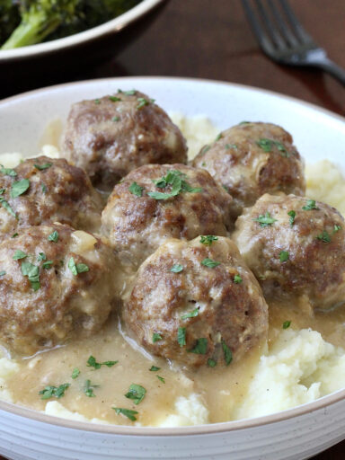 Meatballs and Gravy Recipe