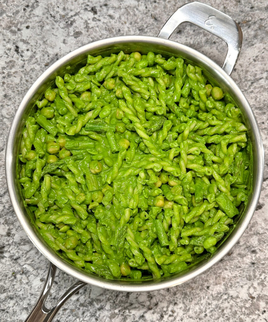 Pasta with Green Sauce (Fresh and Bright)